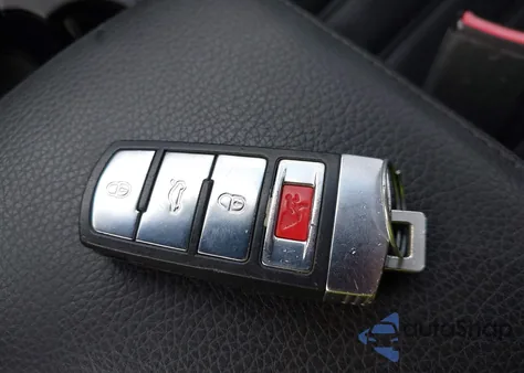 2013 Volkswagen Cc 2.0T Sport z USA, uszkodzony, nr VIN WVWAP7ANXDE540984